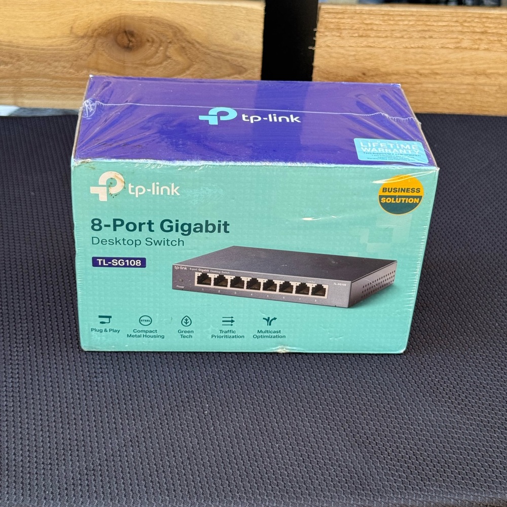 TP-Link Black 8-Port Gigabit Networking Switch